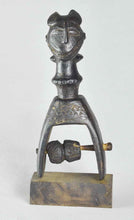 VENDU / SOLD ! MC2072 BAOULE poulie anthropo-zoomorphe Baule heddle pulley