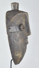 MC1872 Grand masque Metoko culte du Bukota Mituku Mask