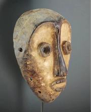 MC1076 Idimu LEGA mask typical heart-shaped face Congo