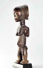 MC1324 Jolie statuette féminine Luba  Cute Female Figure Congo Rdc