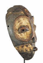 MC1110 Beau Mask Goma Bembe Butende Mask Congo DRC