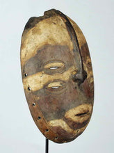 MC1301 Extrèmement rare masque Wondolomina Bembe Mask Congo Rdc