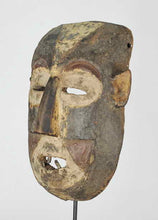 MC1213 Puissant masque guerrier Boa Pongdudu Congo warrior mask