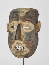 MC1213 Mighty Boa Pongdu warrior mask from Congo Warrior Mask