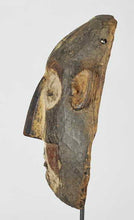 MC1213 Puissant masque guerrier Boa Pongdudu Congo warrior mask