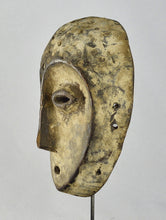 MC1512 Masque idimu LEGA Visage en forme de coeur  Bwami Mask Congo Rdc