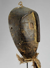 MC1415 Beau masque Nsembu Komo Kumu Mask Congo African Tribal Art Africain