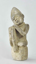 MC2022 Superbe statue Bakongo en pierre Ntadi stone  figure