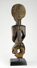 MC1461 Superbe "Singiti" statue d'ancêtre  HEMBA Ancestor Figure Congo Drc