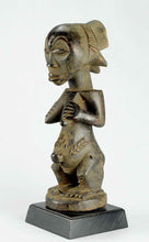 MC1276 Statue féminine Luba Female Figure Congo Rdc