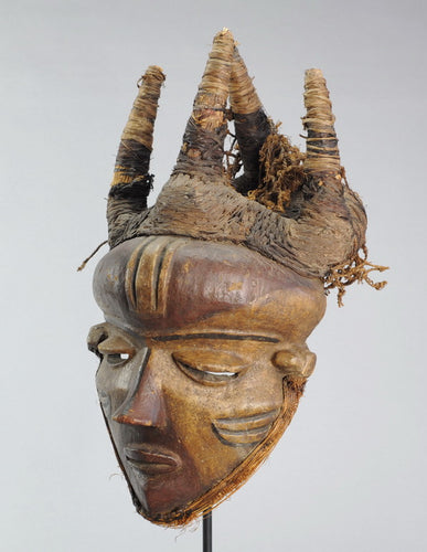 SOLD / SOLD! Beautiful chief mask PENDE Phumbu Bapende chief Mask MC0942