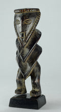 MC1348 Beautiful zigzag statuette Yanda Zande Azande figure Ubangi Congo DRC