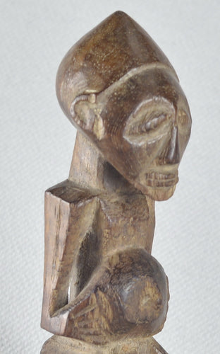 MC1820 Joli mini fétiche Songye Power Figure Statue Congo Rdc