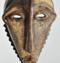 MC1105 Rare masque d'initiation Bembe Congo Rdc  mask