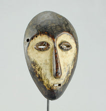VENDU / SOLD ! MC1430 Rare Masque à poignée Lega culte du Bwami rare Mask with Handle