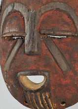 MC1311 Beautiful African mask Mbole Bambole mask Congo DRC
