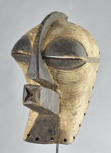 SOLD / SOLD! MC1751 Beautiful male mask Songye Kifwebe Male Mask Congo DRC