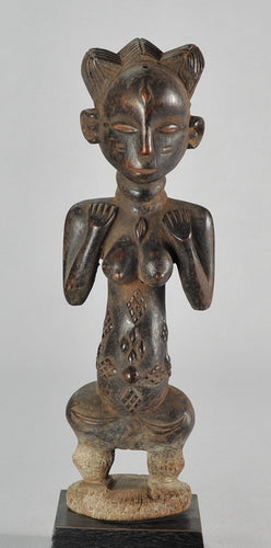 VENDU / SOLD ! MC1041 Jolie statue de culte féminine LUBA Figure Congo Rdc