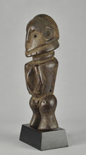 MC1562 Très jolie statue Zande Azande (ou peuple voisin de l'Ubangi) figure